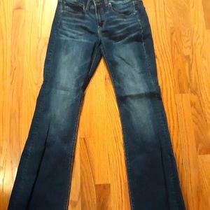American Eagle Artist Flare Jean's, size 8 reg
